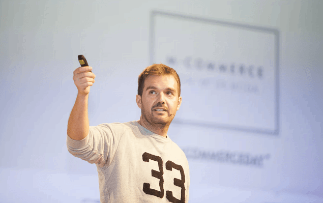 Hawkers planta cara a los gigantes de la &oacute;ptica y busca alianzas para saltar al &lsquo;brick&rsquo; en Italia